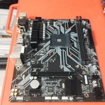 MB Gigabyte B450M S2H socket AM4 foto