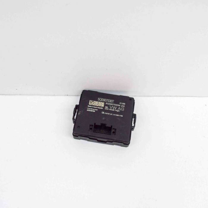 Unitate de control Gateway AUDI A3 Limousine 8VS, 8VM 2015 OEM: 5Q0907530T,5Q0907530M,A2C91302702B 20631081