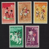 Suriname 1966 - Copii, jocuri, serie neuzata