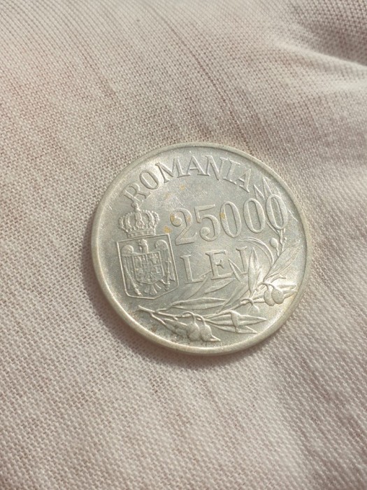 25000 lei 1946 UNC argint