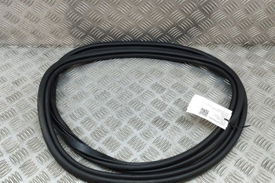 Garnitura ușă dreapta spate VOLVO S90 II 2021 OEM: 31108796 | 27637645 foto