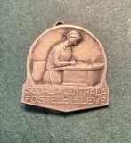 Insigna regalista Scoala generala fostele eleve