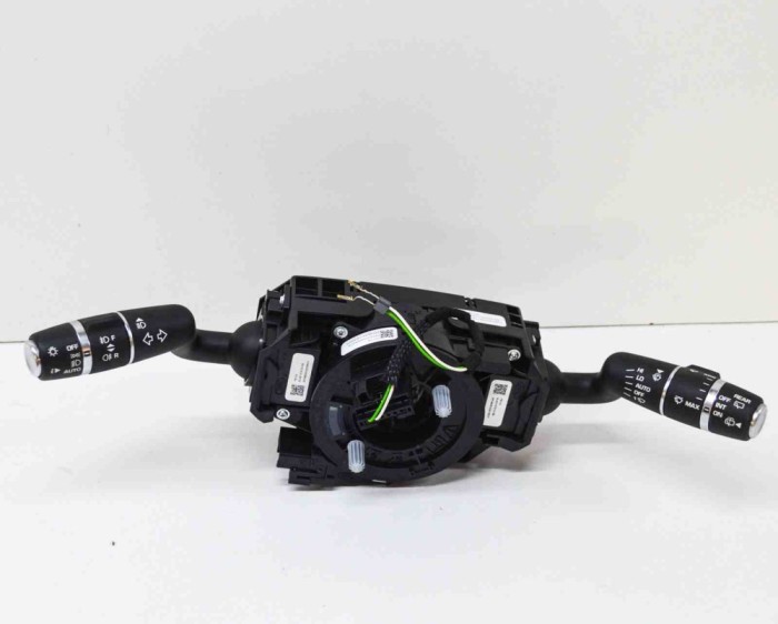 Maneta semnalizare ștergătoare JAGUAR F-PACE X761 2016 OEM: HK83-13N064-BB,BJ32-3F973-BB,BJ32-3F972-DB