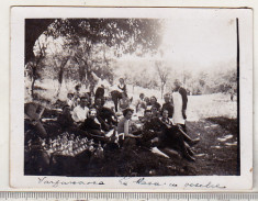 bnk foto Varzareasca Vrancea - picnic - anii `30 foto