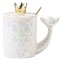 Cana cu capac din ceramica si lingurita Pufo Princess pentru cafea sau ceai, 300 ml, alb