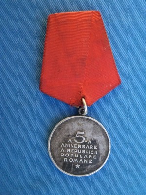 MEDALIA A 5 A ANIVERSARE A REOUBLICII ROMANE / RPR foto
