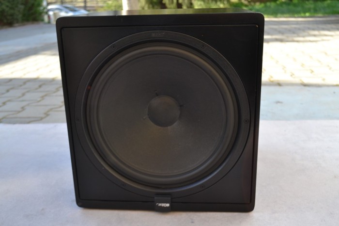 Subwoofer pasiv Canton Plus C
