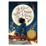 The Girl Who Drank the Moon (Winner of the 2017 Newbery Medal)