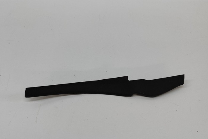 Ornament vertical parbriz st&acirc;nga FORD KUGA III DFK 2024 OEM: LJ6B-S020A26-AC | 31201803