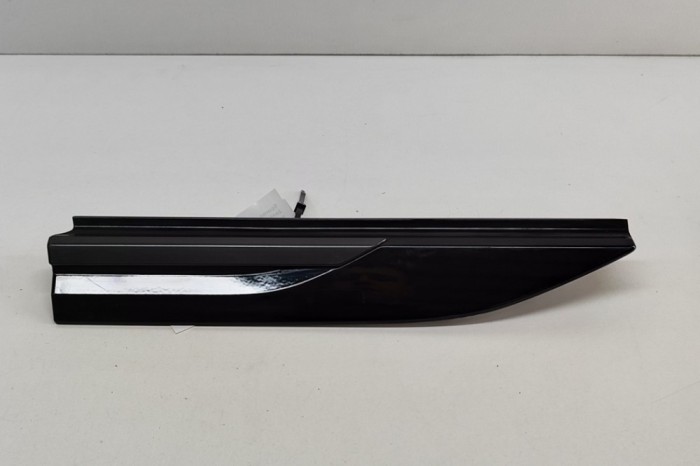 Emblema aripa dreapta LAND ROVER RANGE ROVER VELAR L560 2017 OEM: K8AM-280B10-AA | 23615571
