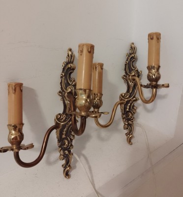 Superbă pereche de aplice din bronz masiv in stilul Rococo foto
