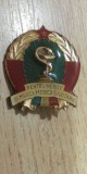 QW9 K 89 - Insigna tematica medicina - Pentru merite in munca medico sanitara RSR