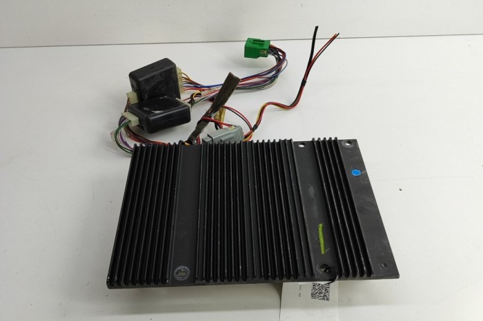Amplificator de sunet VOLVO S40 II MS 2005 OEM: 30732824 | 29828912