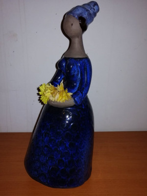 Vaza ceramica albastra forma femeie Elsi Bourelius Jie Gantofta Suedia 29.5 cm foto