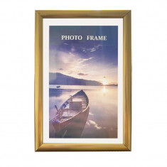 Rama foto Gunther aurie, format 15x21, design clasic, pentru perete sau birou