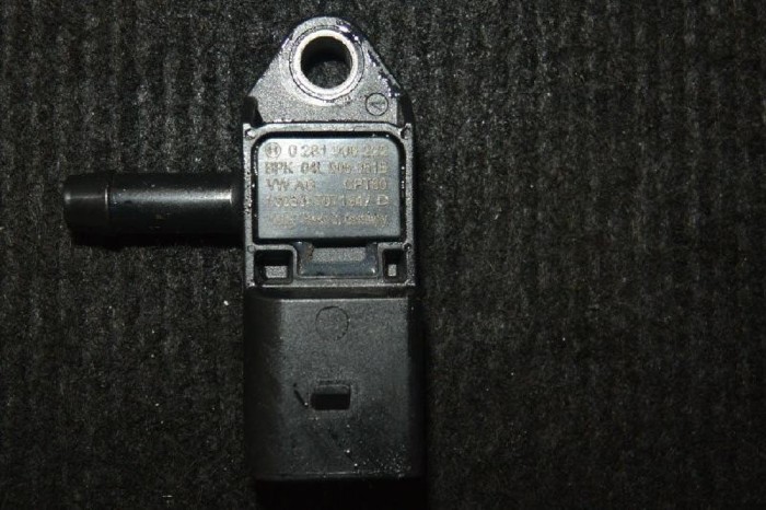 Senzor de presiune DPF AUDI A3 8V1, 8VK 2013 OEM: 04L906051B 1602719