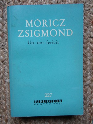 UN OM FERICIT-MORICZ ZSIGMOND foto