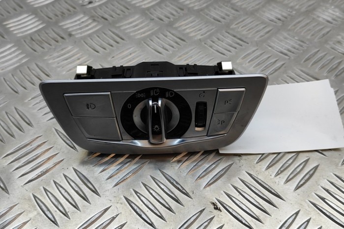 Modul de control comutator faruri BMW 7 G11, G12 2017 OEM: 6841889,9493724,61319493724,9472976,61319472976 23097907