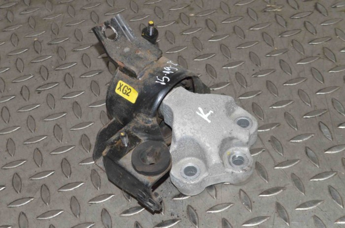 Suport motor st&acirc;nga SSANGYONG TIVOLI 2015 13892313