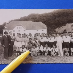 Foto (veche 01.05.1934) fotbal-echipele TRICOLORUL PLOIESTI si CERAMICA BISTRITA