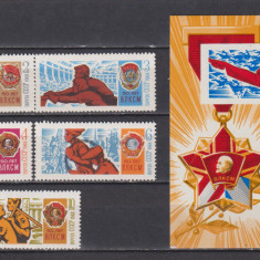 RUSIA (U.R.S.S. ) 1968 PATRIOTICE MI.3526-3530+ BL. 52 MNH