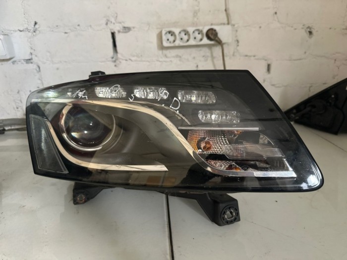 Audi Q5 SQ5 Headlight/headlamp 8R0941030AG 0511201 1001017079