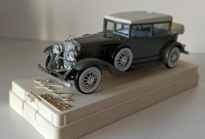 Macheta Cadillac V-16 452 L 1930 verde - Solido 1/43 foto