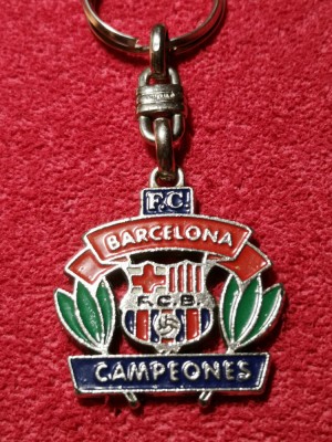 Breloc metalic (vechi) fotbal - FC BARCELONA foto