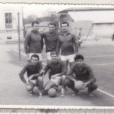 bnk foto Echipa ce volei Progresul Ploiesti - anii `60