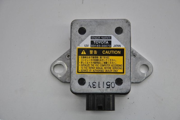 Senzor de accelerație LEXUS GS III GRS19_, UZS19_, URS19_ 2006 OEM: 89183-30070 2374874