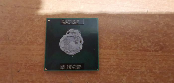 CPU Laptop Intel Celeron Dual-Core T3100 1.90GHz 1MB 800 Slgey