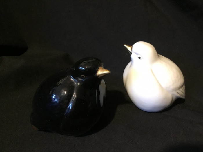 Decor / Vintage / Colectie - Doua pasari din portelan model deosebit !