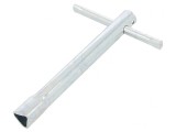 Cheie triunghiulară pentru AZM 415