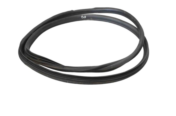 Garnitura ușă dreapta față CHRYSLER YPSILON 2013