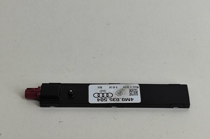 Amplificator de antena PORSCHE Taycan 2021 OEM: 4M0035504,4M0.035.504 | 23962884