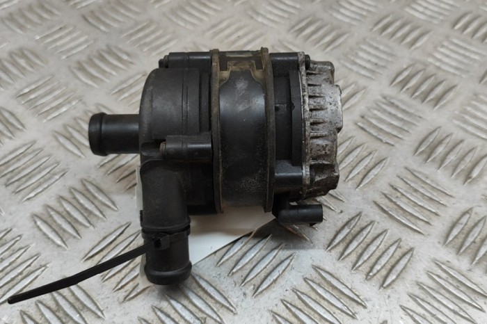 Pompa de apa auxiliara VW GOLF VII 5G1, BQ1, BE1, BE2 2016 OEM: 04L965567,0392024003 | 26607137