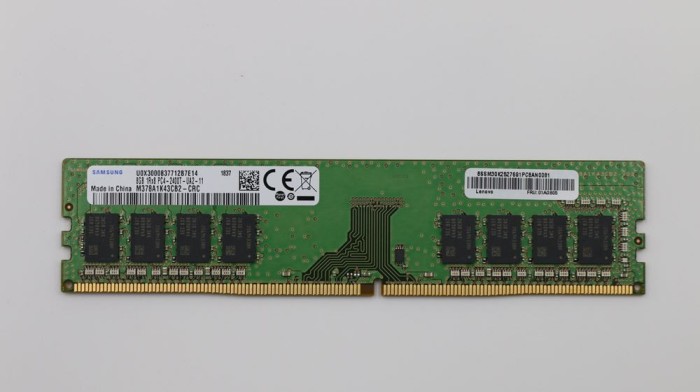 Memorie PC 8GB DDR4 PC4-2400T-UA2-11