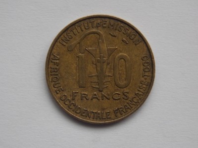 10 FRANCS 1957 TOGO foto