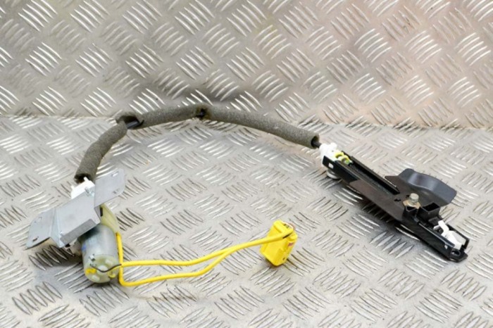 Reglaj &icirc;nălțime centura dreapta față VW PHAETON 3D_ 2004 OEM: 560973354D,3D7857820A,404691,560971604H 13561489