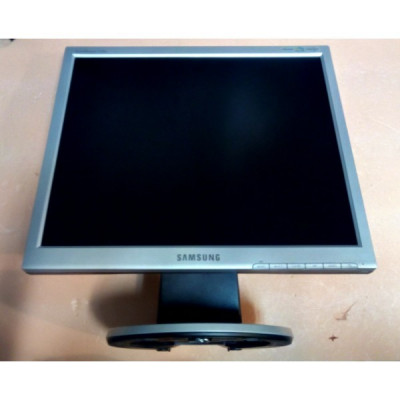 Monitor LCD Samsung 710N, 17 foto