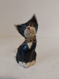 # Pisica / pisicuta de lemn pictata manual, decor figurina, negru cu alb, vintage, vechi, 13cm inaltime