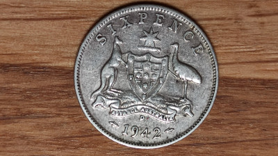 Australia - moneda de colectie - 6 pence 1942 D argint -George VI- stare f buna! foto