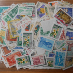 Lot 500 timbre Vietnam, anii 50-60, stamp. si nestamp., stare foarte buna