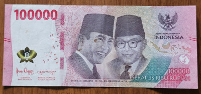 100000 rupiah 2022, Indonezia foto