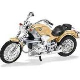 Macheta motocicleta BMW R1200 C bej 1:18 Welly