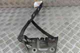 Balama capota dreapta față LAND ROVER RANGE ROVER VELAR L560 2018 OEM: J8A2-16800-AF,J8A2-16678-AA | 32189130
