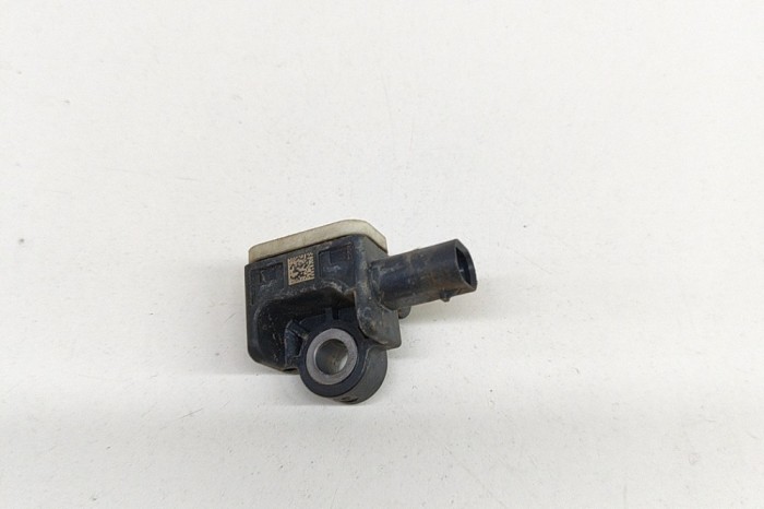 Senzor de impact st&acirc;nga față MASERATI GHIBLI M157 2016 OEM: 56054085AA,A1668210151 27540881