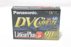Caseta video MiniDV Mini DV Panasonic 60 minute DVM60 ME - sigilata foto