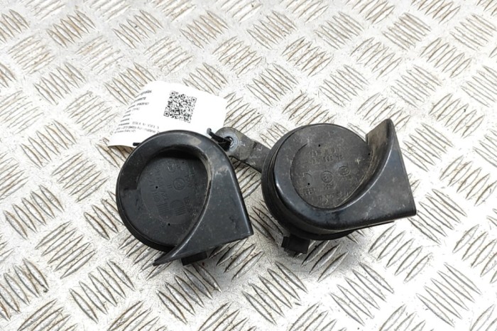 Claxon TESLA MODEL 3 2019 OEM: 1486841-00-A 31399970