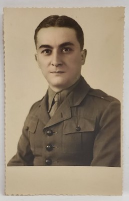 ORSOVA , LOCOTENENT ROMAN IN UNIFORMA , POZA IN STUDIO , 1938 foto